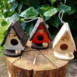 Kit Três Mínis Chalés e Kit Três Mínis Casinhas de Passarinho Feito de Madeira  para Decoração