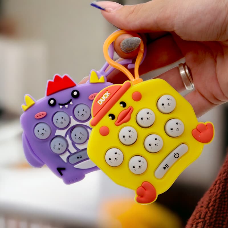 Mini Jogo Pop It Eletrônico Gamer Chaveiro Emborrachado Com Som Brinquedo e Luz Anti Estresse Jogo Interativo Diversao