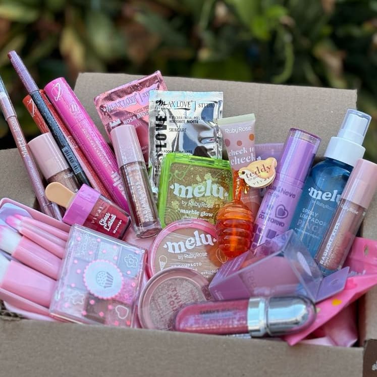 Kit de Maquiagem 10 ProdutosVariados Melhores Marcas Nacionais Vivai Mia Make Melu Ruby Rose Iniciante Revenda